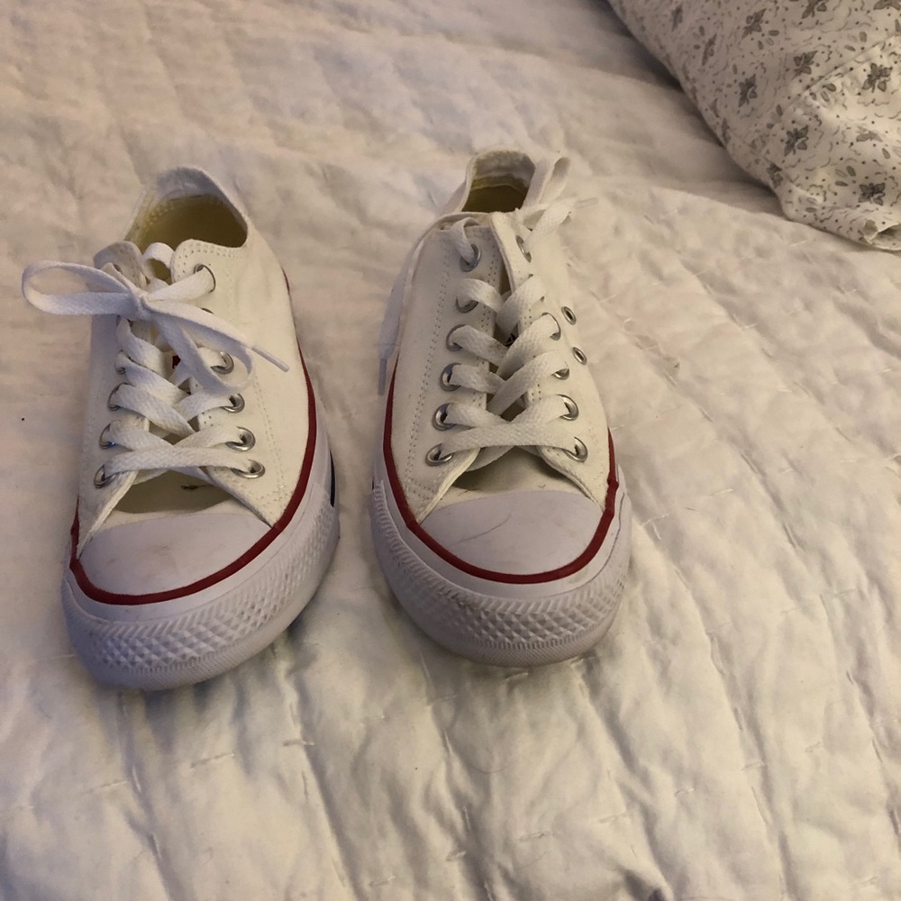 Converse low tops women’s
